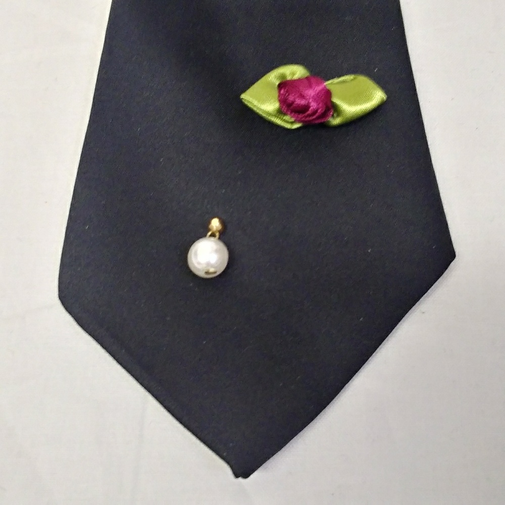 Vintage Rose Bud Pearl Black Tie Alyssa - Picture 3 of 5